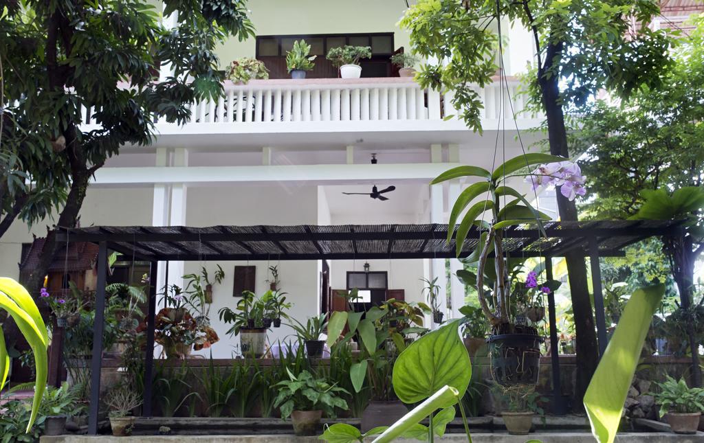 Hotel Lani'S House By The Ponds Vientián Exterior foto